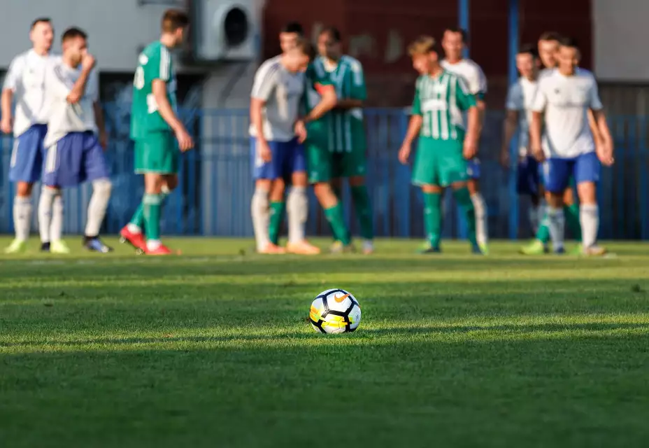 SK Slaný – FK Meteor Praha VIII  3 : 3  ( 1 : 0 )  ( 2 : 4 pen.)